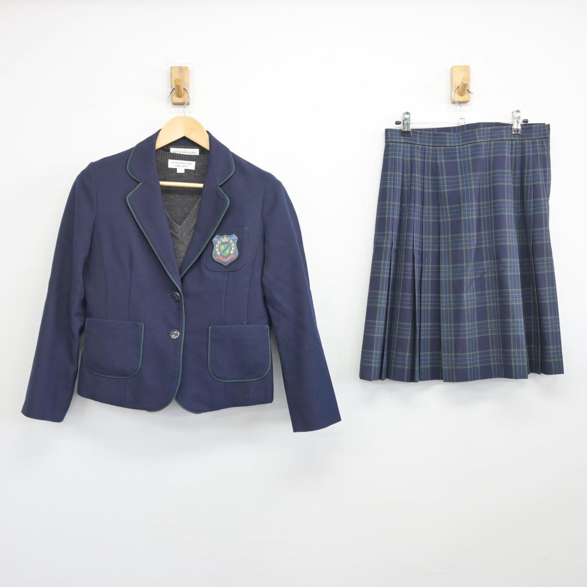 【中古】東京都 國學院高等学校 女子制服 3点（ブレザー・ニット・スカート）sf029731