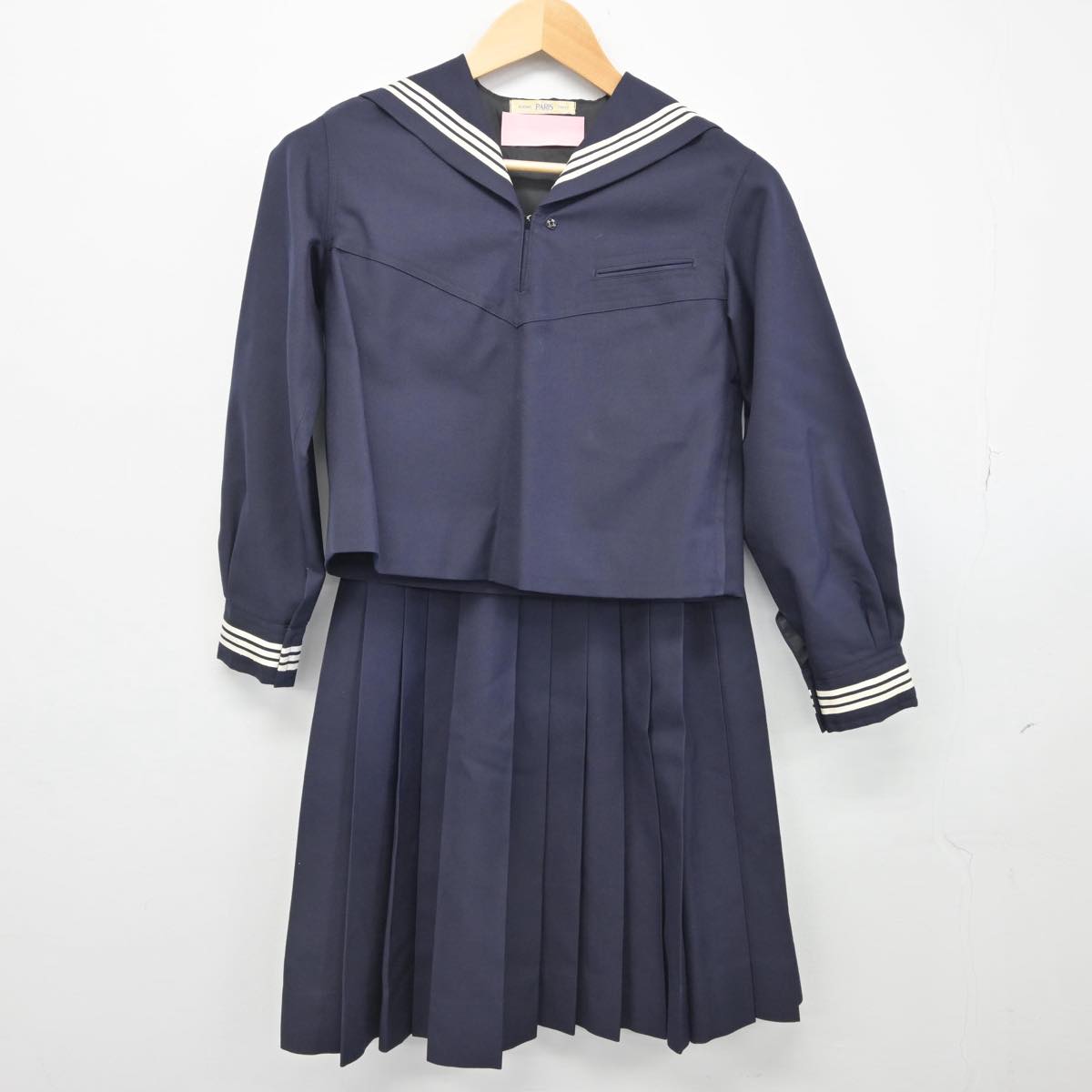 【中古】東京都 大妻中学高等学校 女子制服 2点（セーラー服・スカート）sf029753