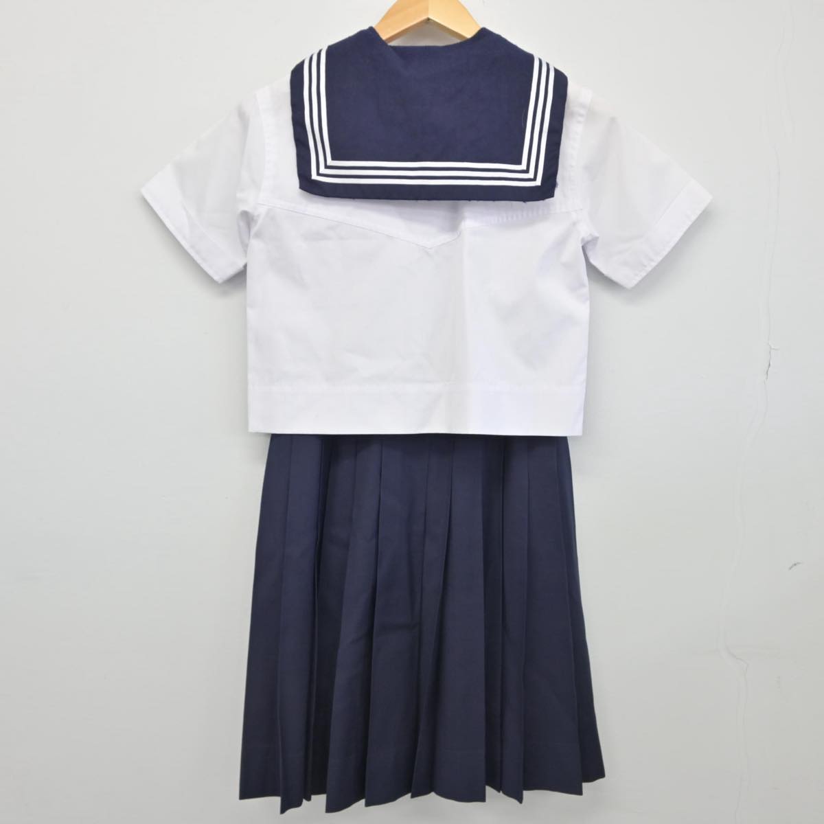 【中古】東京都 大妻中学高等学校 女子制服 3点（セーラー服・スカート）sf029754