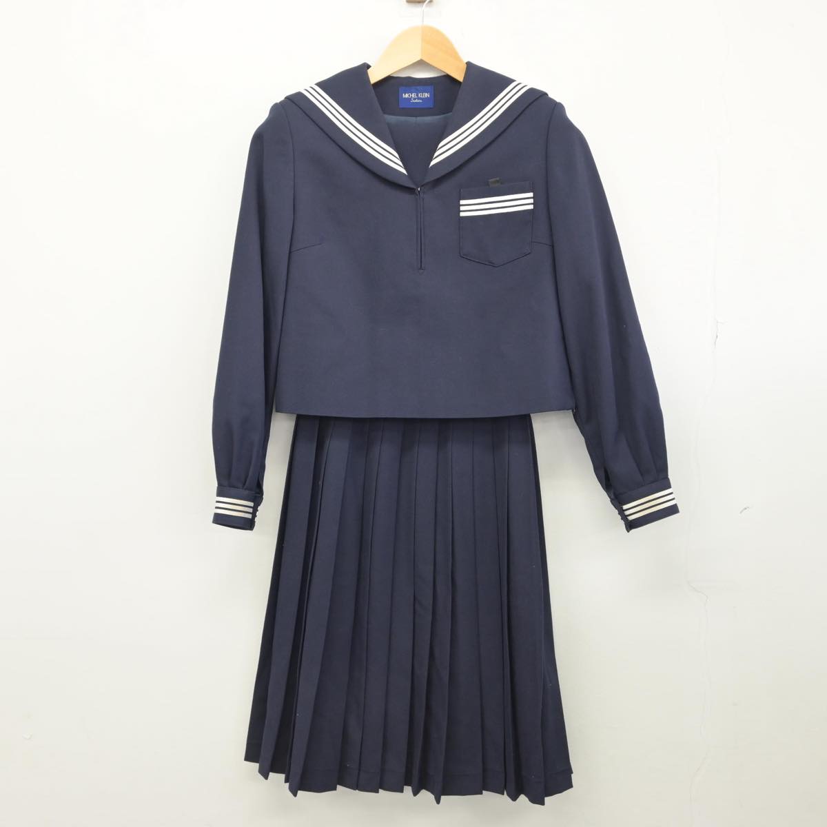 【中古】兵庫県 龍野東中学校 女子制服 2点（セーラー服・スカート）sf029768