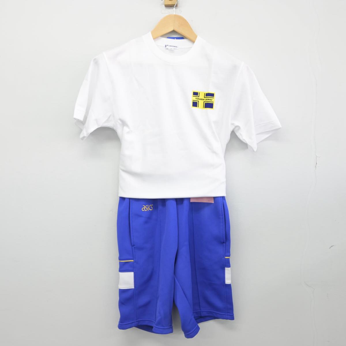 【中古】千葉県 東海大学付属浦安高等学校・中等部 女子制服 2点（体操服 上・体操服 下）sf029781