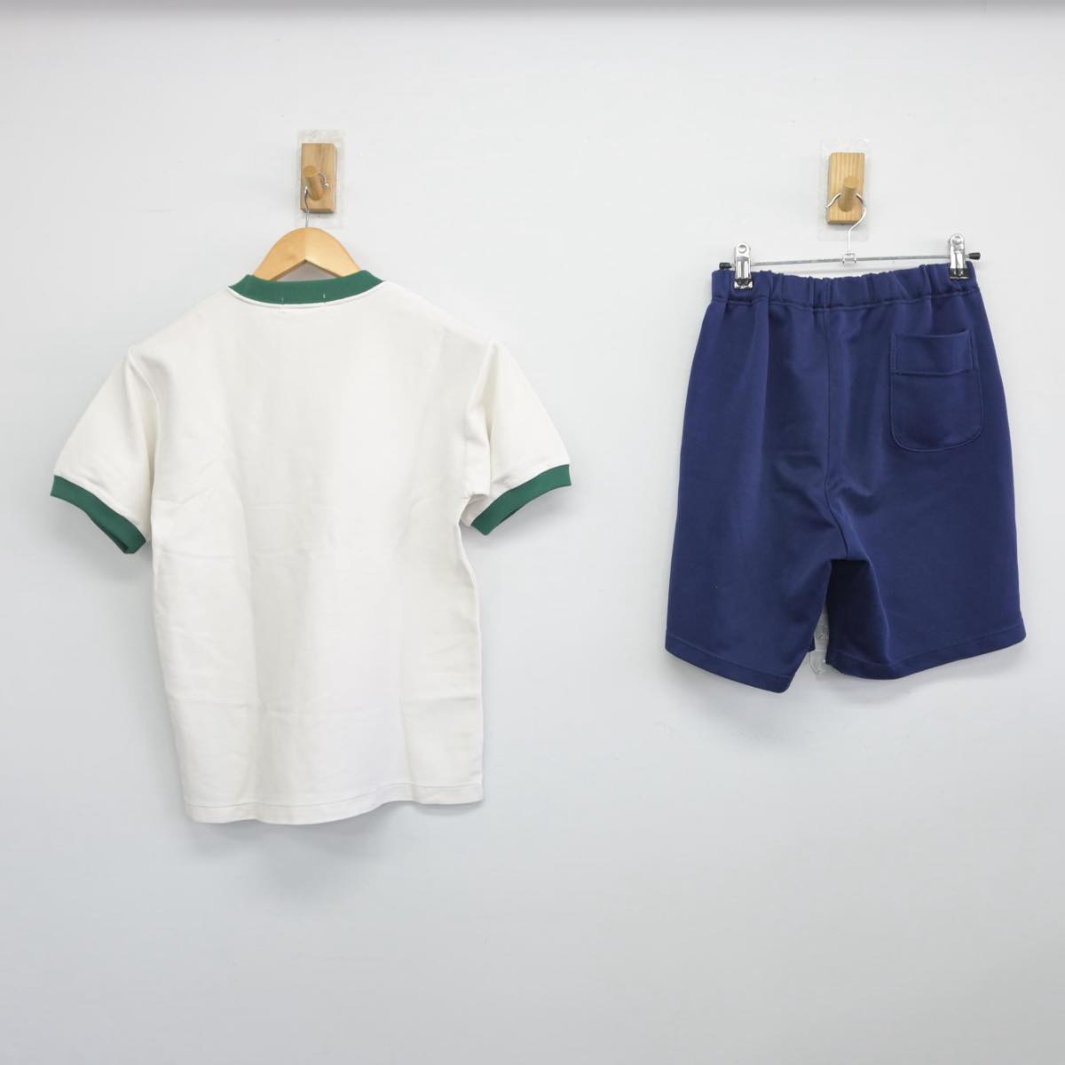 【中古】埼玉県 春里中学校 女子制服 2点（体操服 上・体操服 下）sf029800