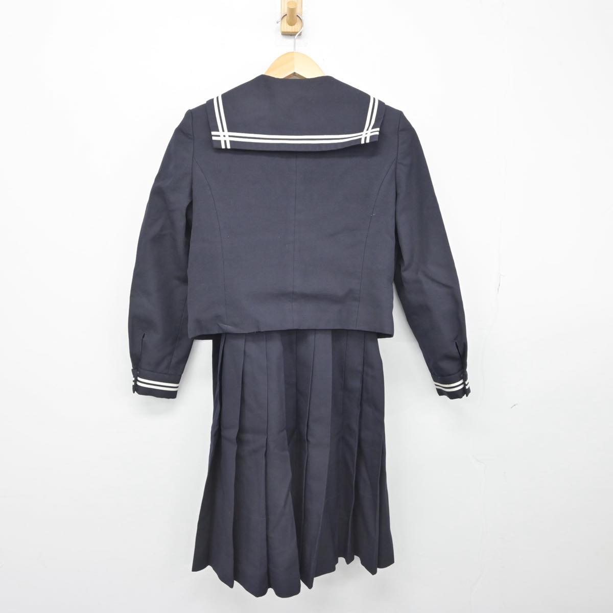 【中古】東京都 星野学園中学校 女子制服 3点（セーラー服・スカート）sf029828