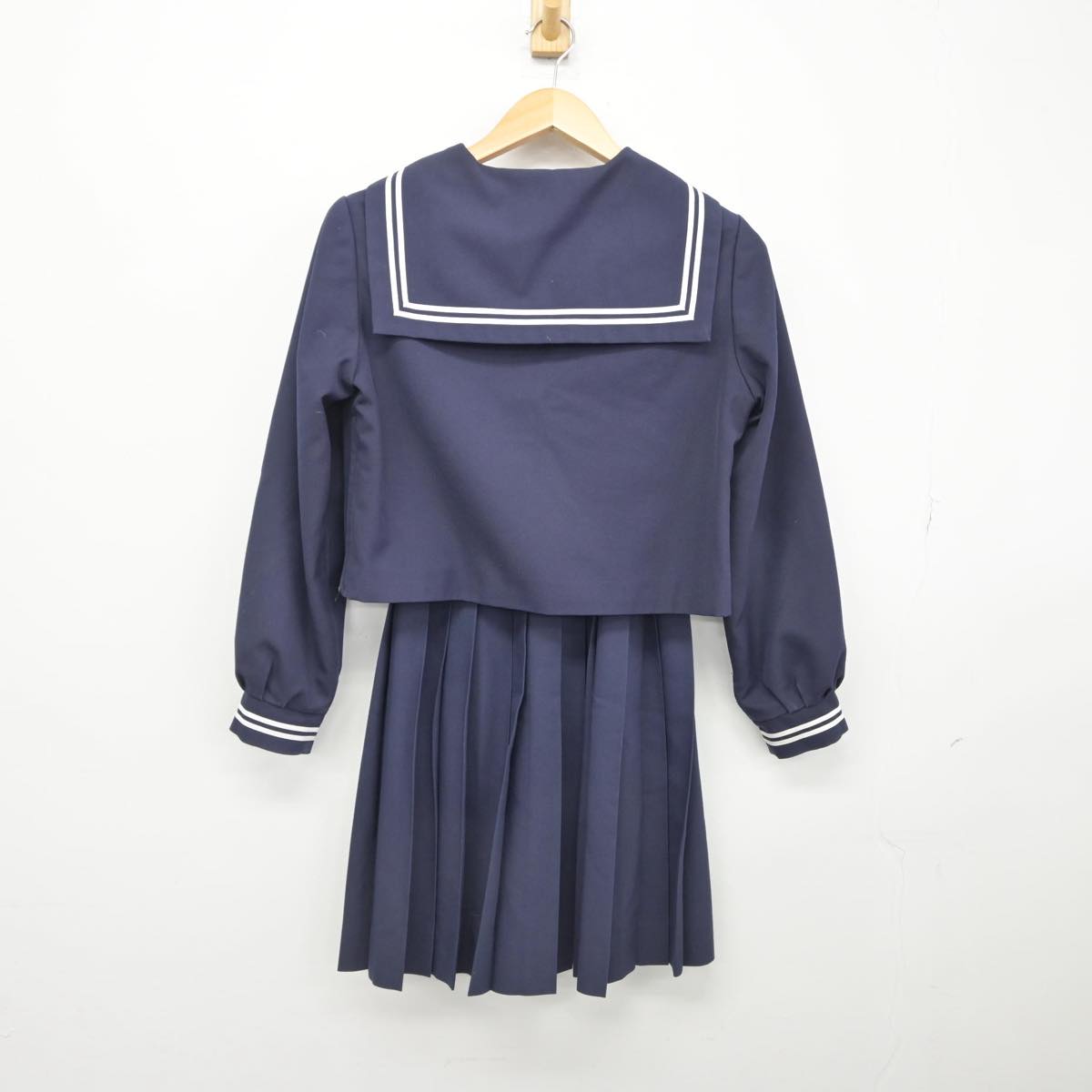 【中古】岡山県 総社西中学校 女子制服 3点（セーラー服・スカート）sf029839