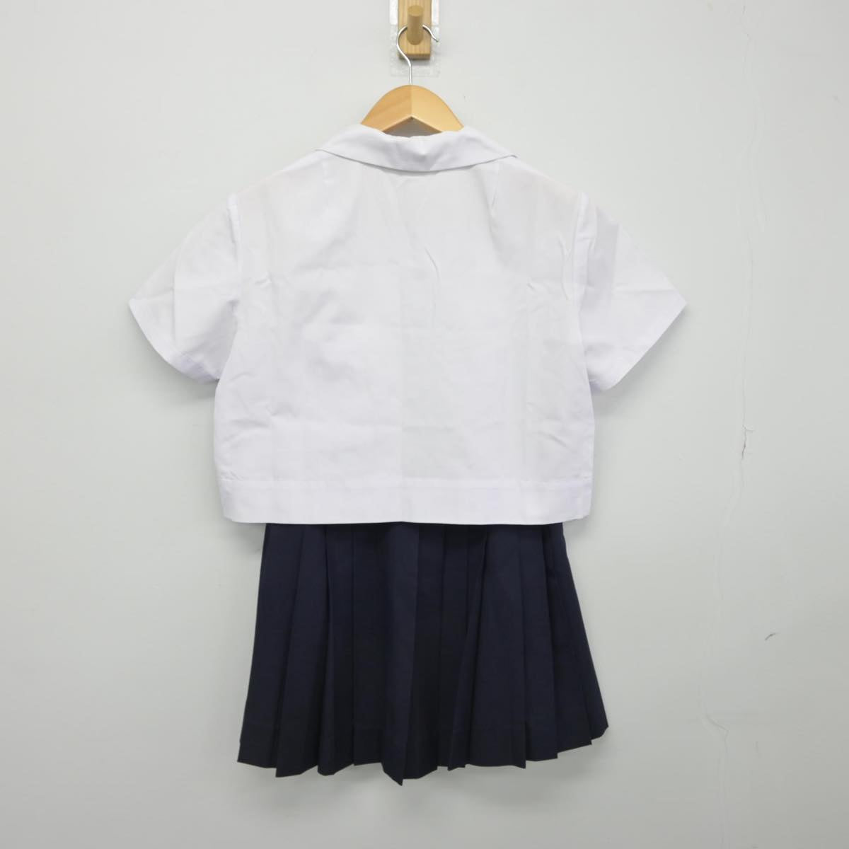 【中古】宮城県 宮城県気仙沼高等学校 女子制服 2点（シャツ・スカート）sf029841