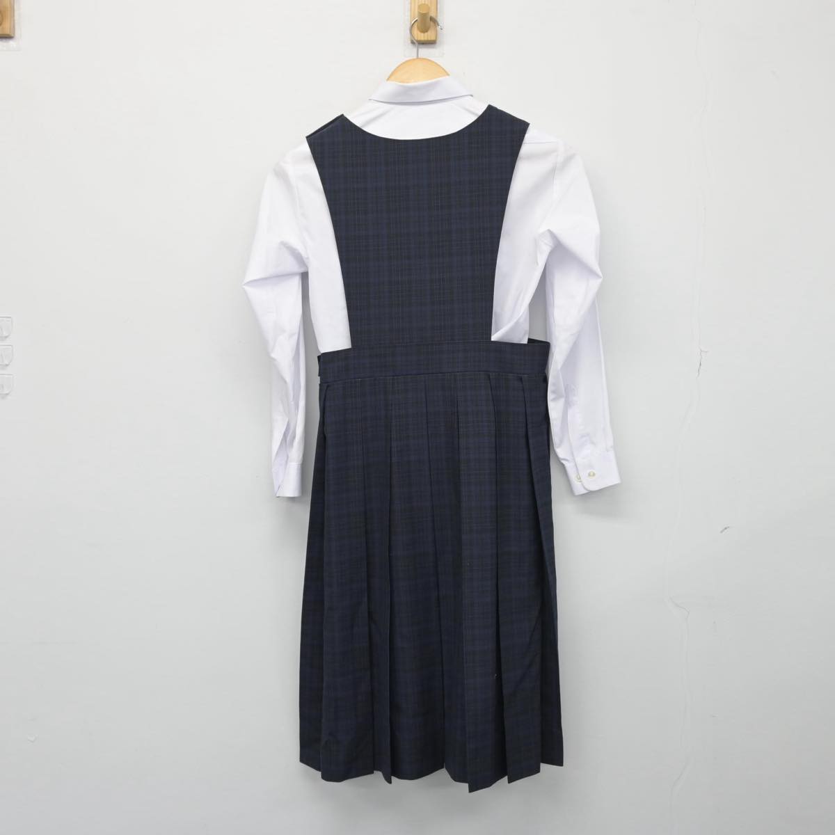 【中古】福岡県 長尾中学校/旧制服 女子制服 3点（シャツ・ジャンパースカート）sf029860