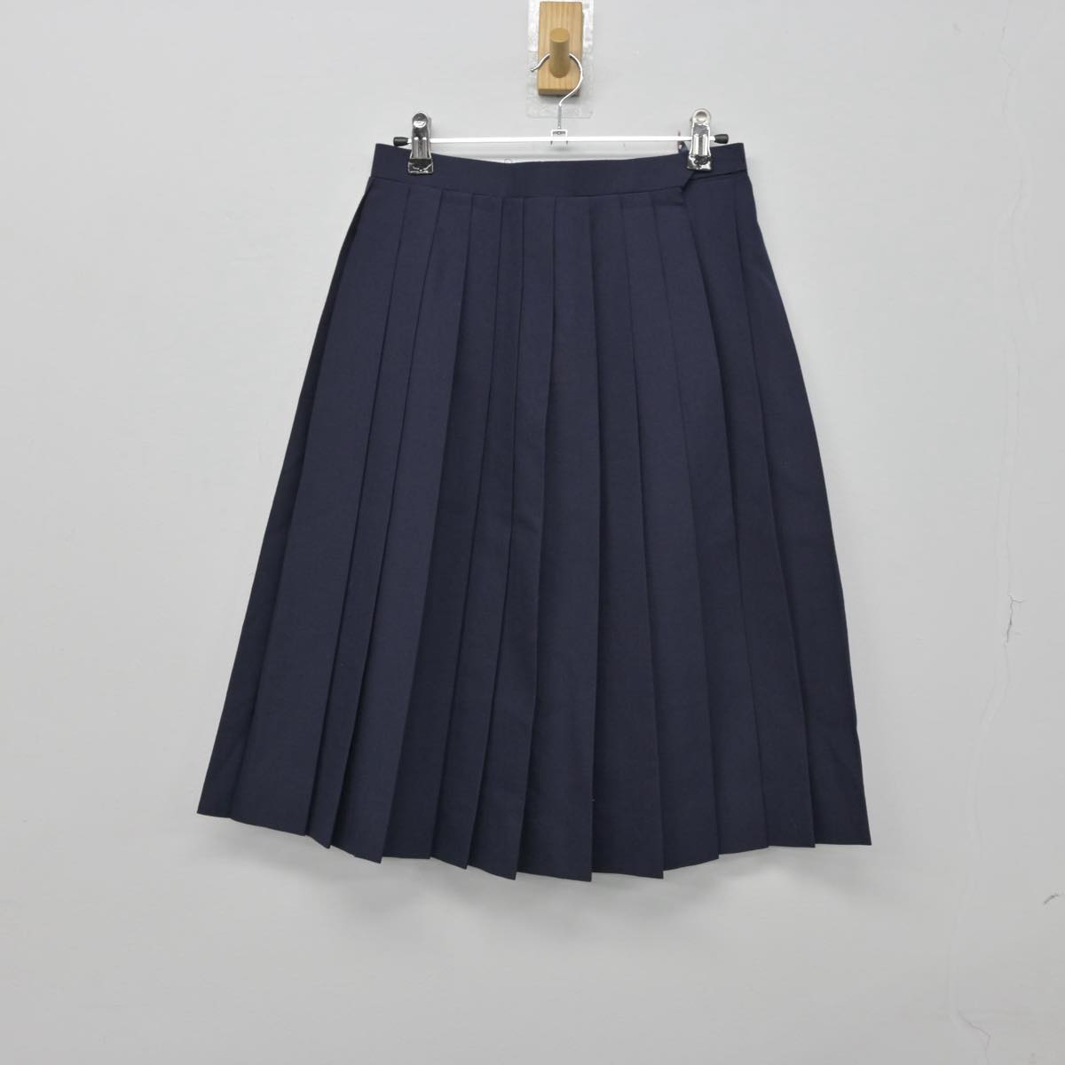 【中古】埼玉県 岡部中学校 女子制服 3点（ブレザー・ベスト・スカート）sf029866