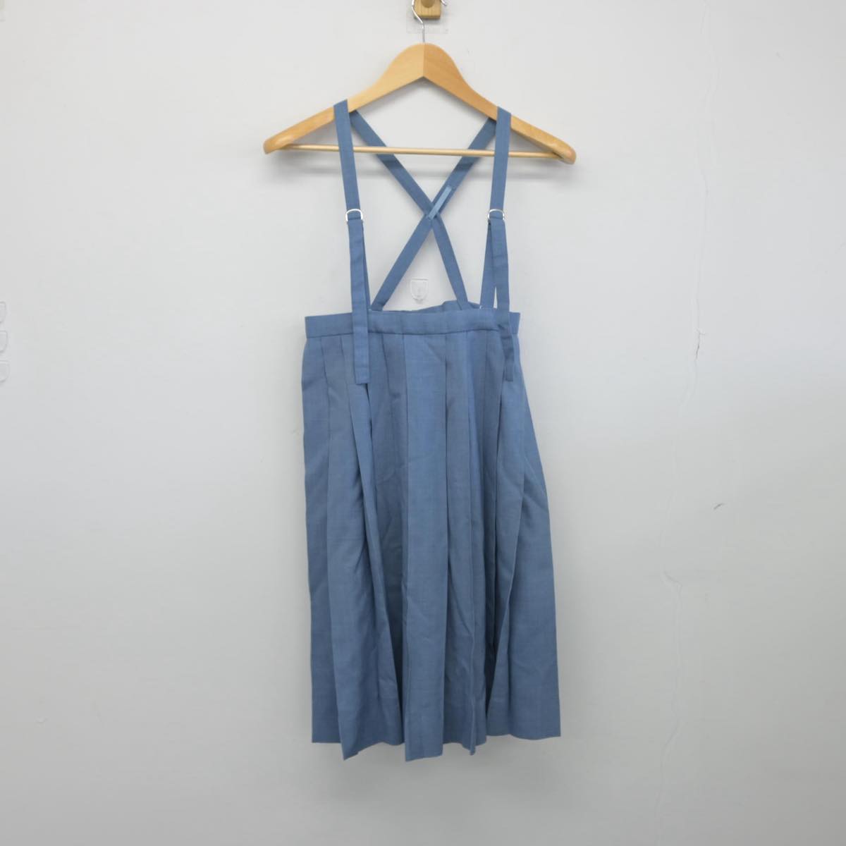 【中古】熊本県 託麻中学校 女子制服 2点（セーラー服・スカート）sf029895