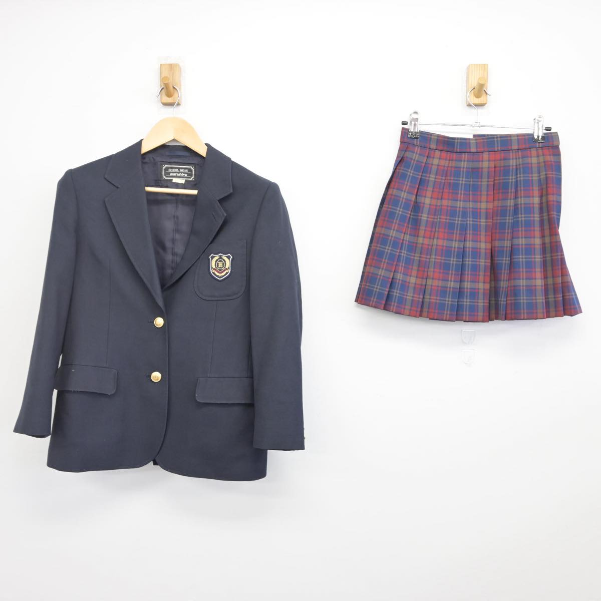 【中古】埼玉県 飯能高等学校 女子制服 4点（ブレザー・スカート）sf029906