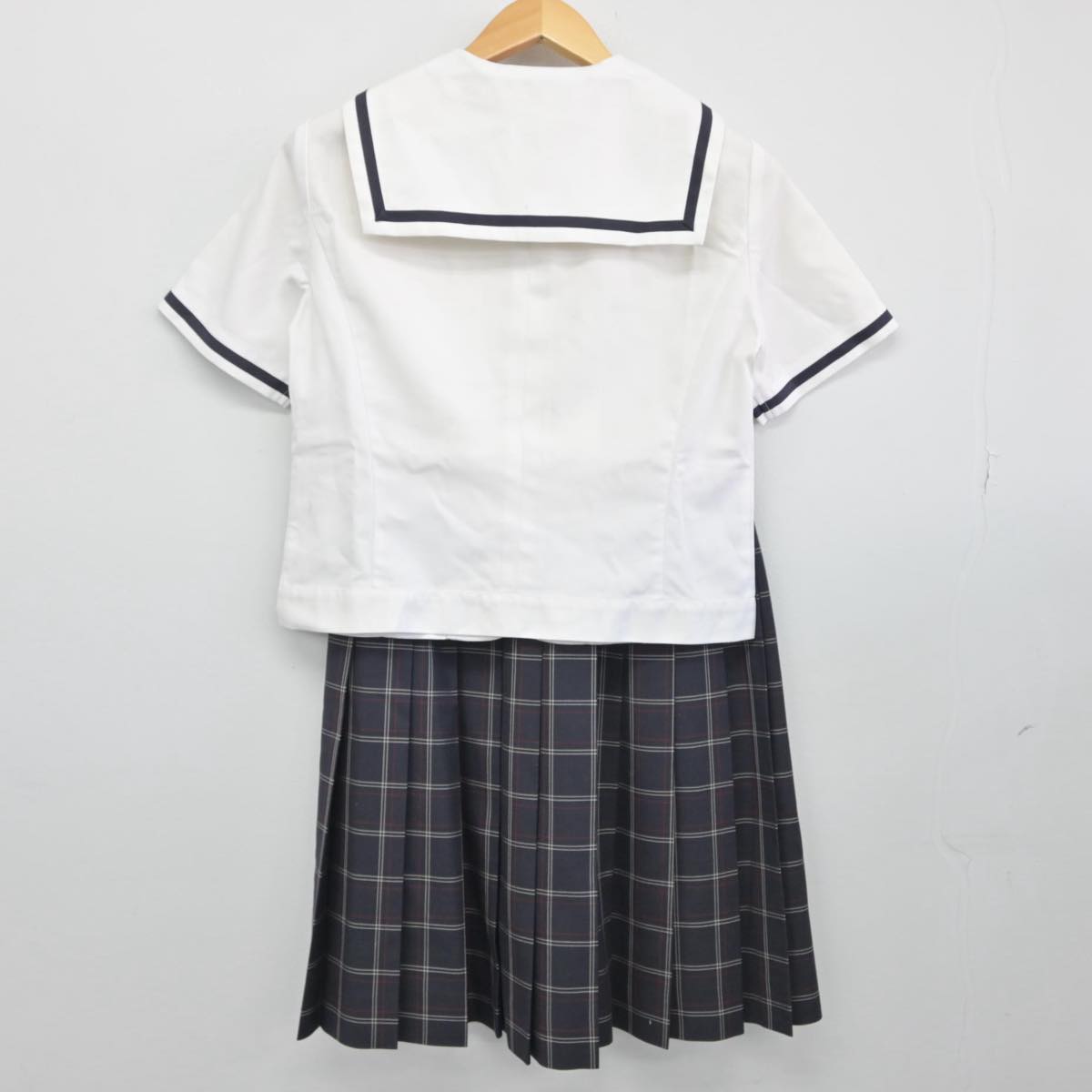 【中古】東京都 東京家政大学付属中学校 女子制服 2点（セーラー服・スカート）sf029926