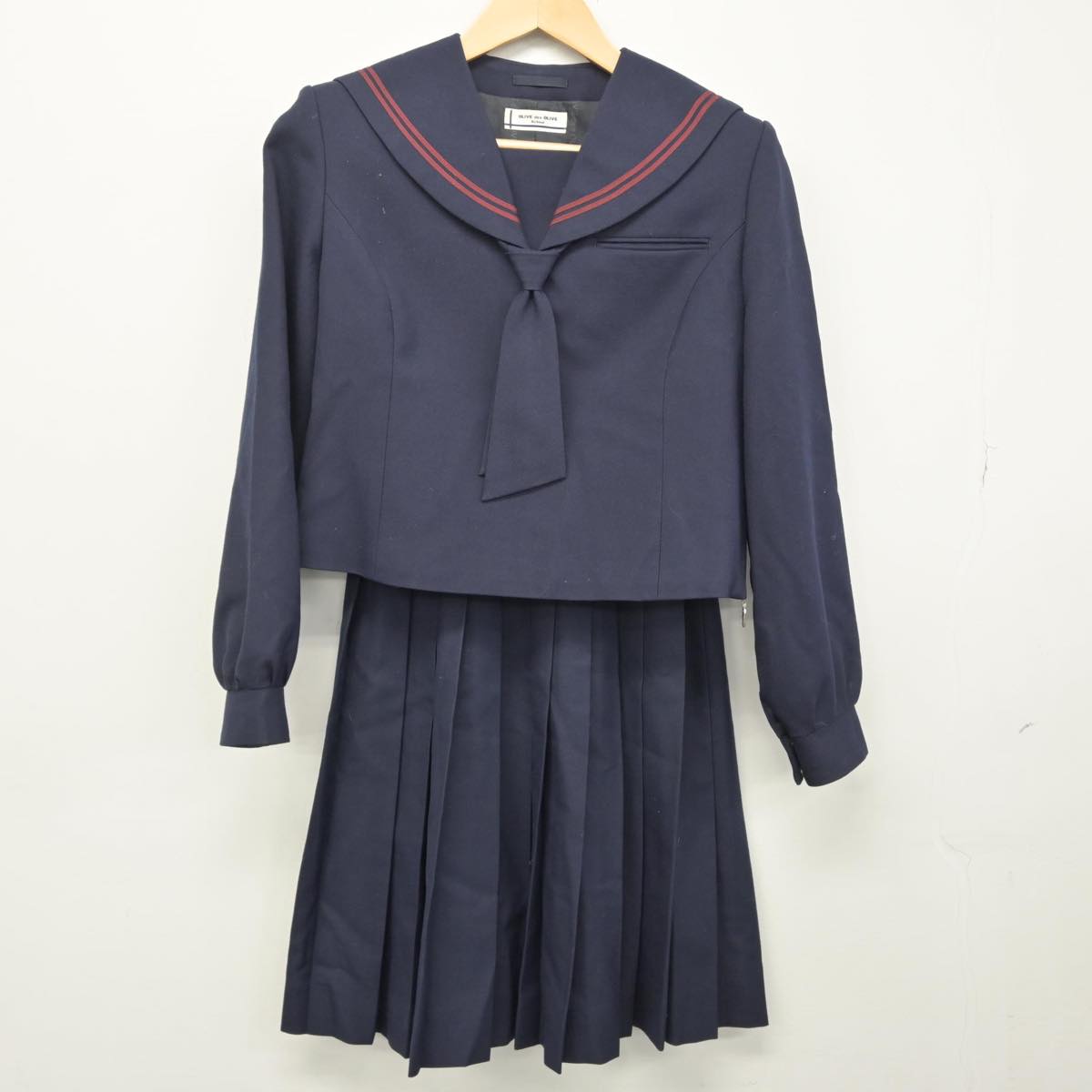 【中古】北海道 白石中学校 女子制服 4点（セーラー服・ベスト・スカート）sf029954