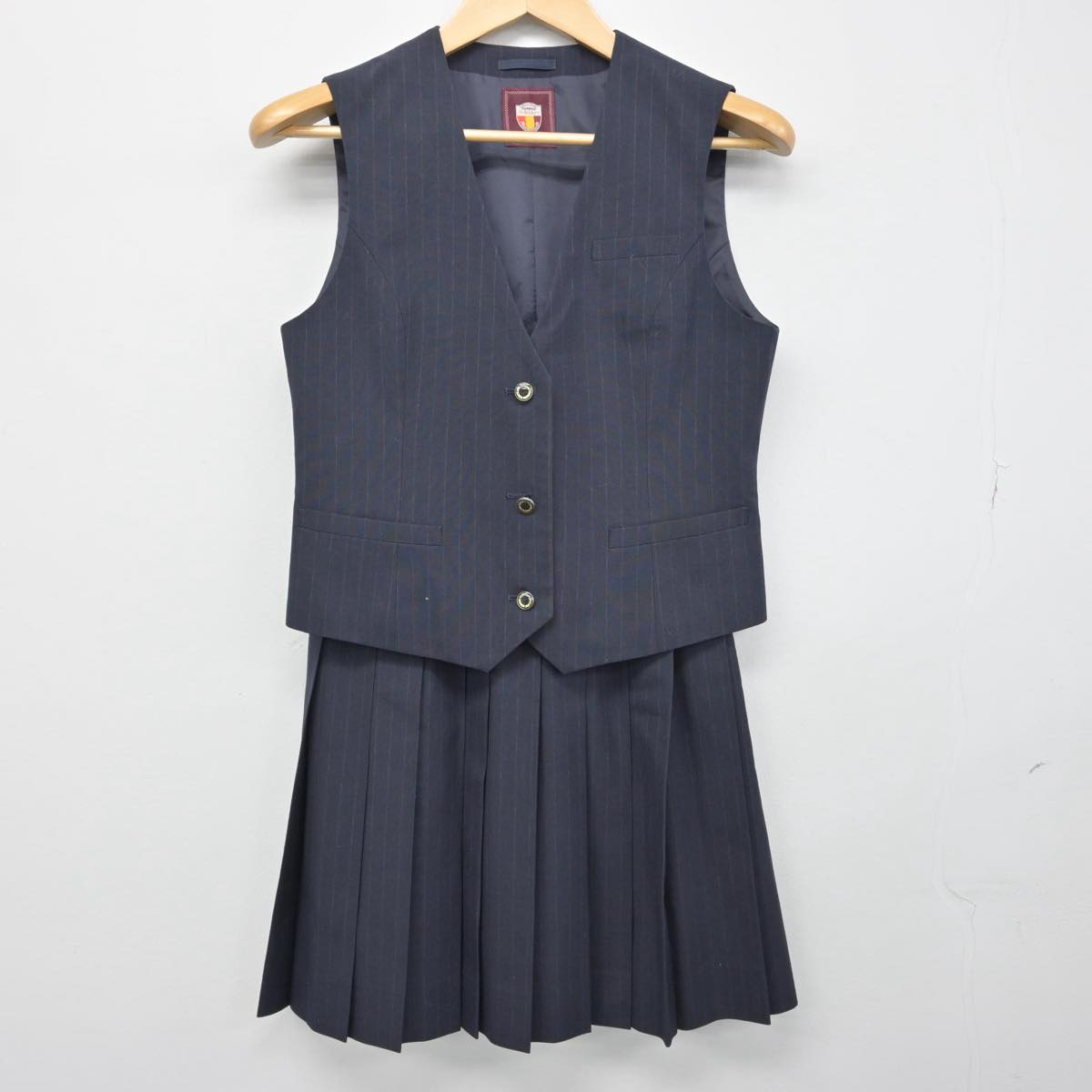 【中古】埼玉県 花咲徳栄高等学校 女子制服 2点（ベスト・スカート）sf029962