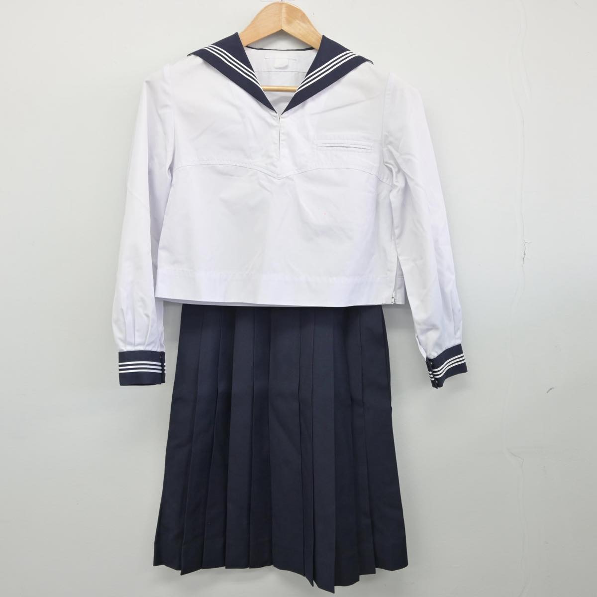 【中古】東京都 豊島岡女子学園高等学校 女子制服 4点（セーラー服・スカート）sf030019