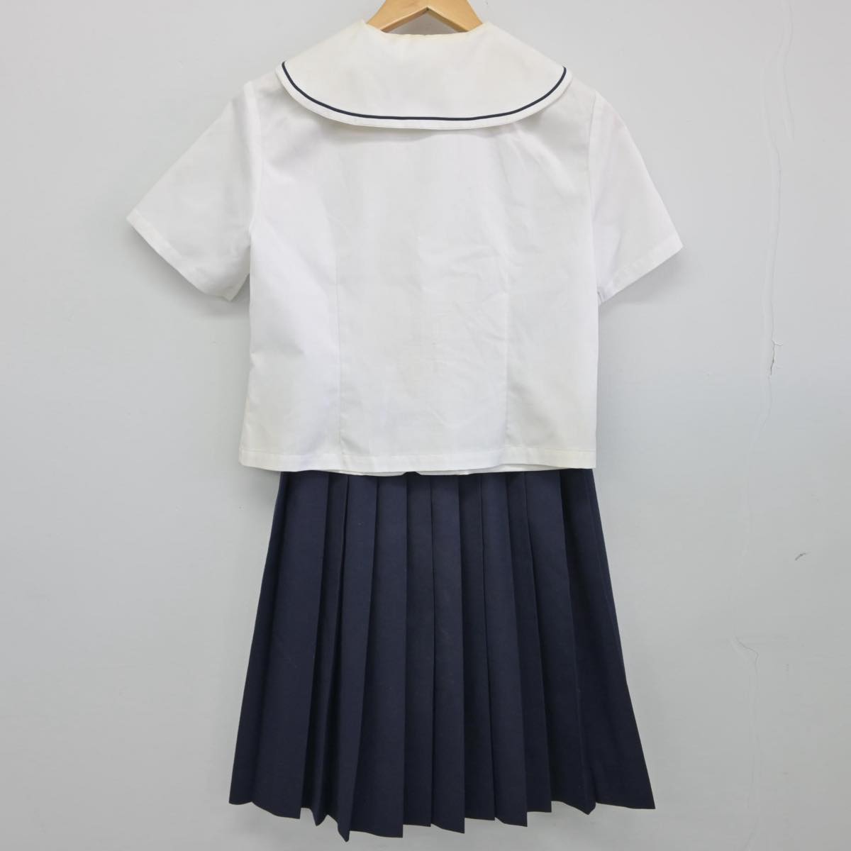 【中古】福岡県 自由ヶ丘中学校 女子制服 3点（セーラー服・スカート）sf030025