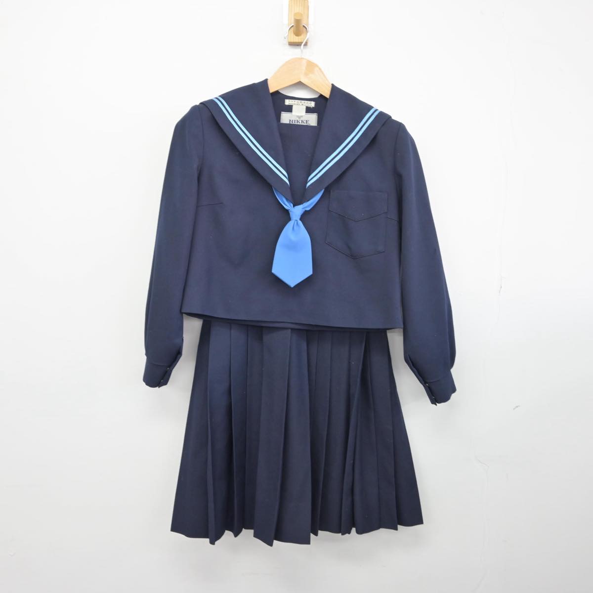 【中古】大阪府 富田林市立第二中学校 女子制服 3点（セーラー服・スカート）sf030071