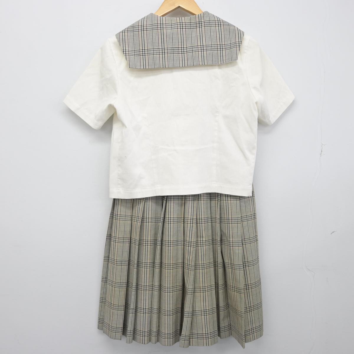 【中古】富山県 富山北部高等学校 女子制服 2点（セーラー服・スカート）sf030184