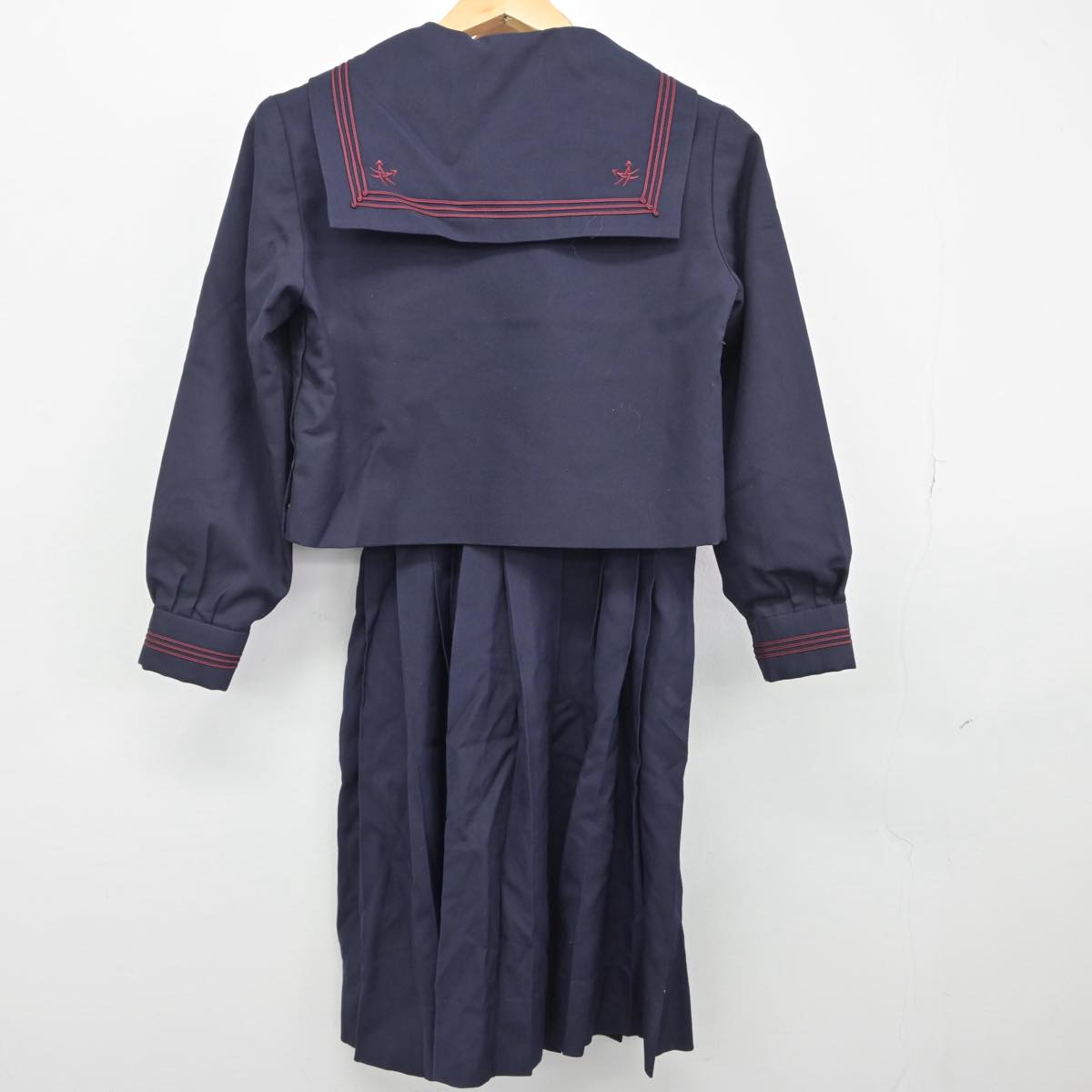 【中古】東京都 松蔭中学校 女子制服 3点（セーラー服・ジャンパースカート）sf030201