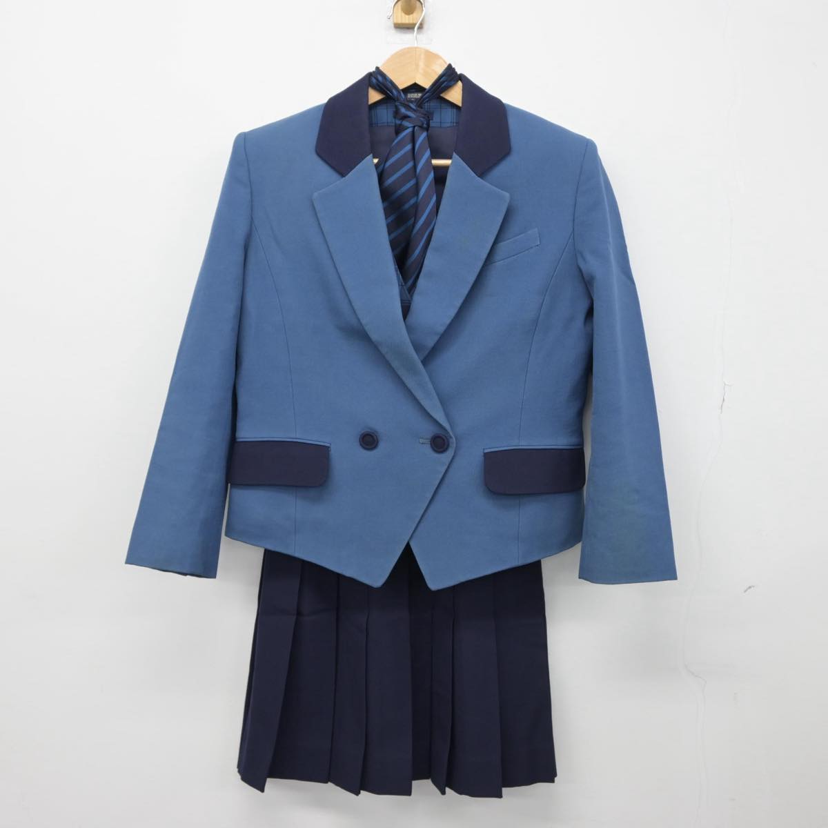 【中古】広島県 広島工業大学高等学校 女子制服 4点（ブレザー・ベスト・スカート）sf030223