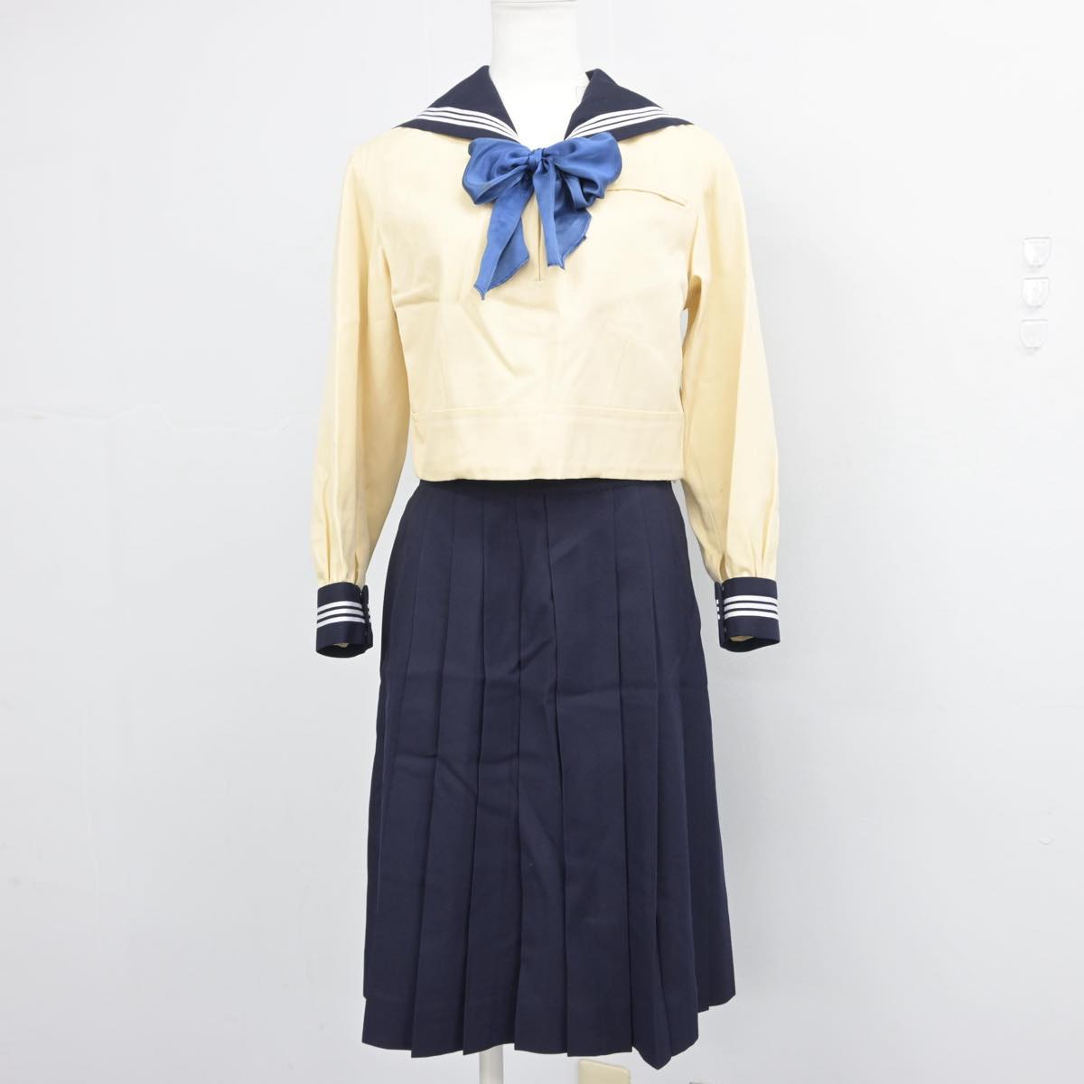 【中古】東京都 東京女学館中学校高等学校 女子制服 4点（セーラー服・スカート・スカート）sf030226