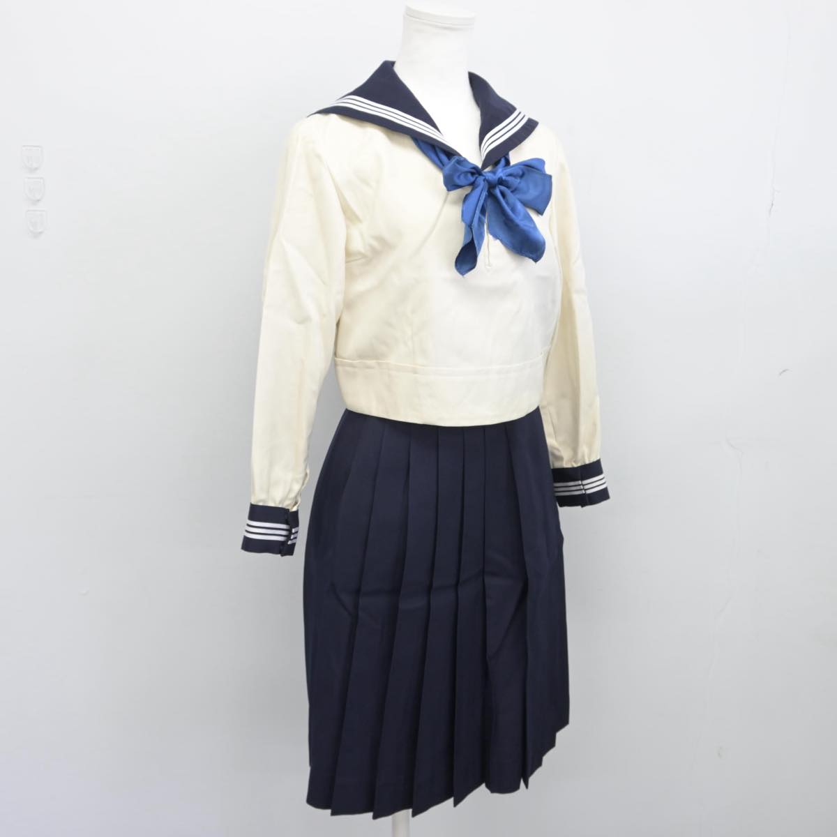 【中古】東京都 東京女学館高等学校 女子制服 4点（セーラー服・スカート）sf030275