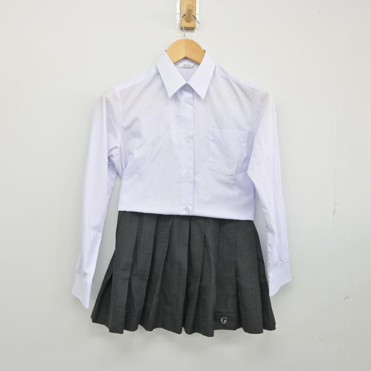 【中古】大阪府 暁光高等学校 女子制服 2点（シャツ・スカート）sf030309