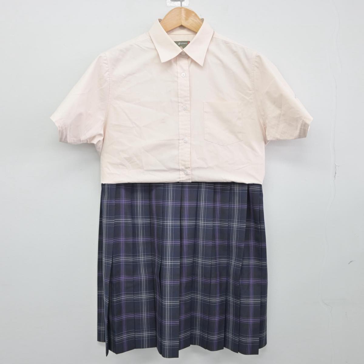 【中古】奈良県 飛鳥未来高等学校 女子制服 2点（シャツ・スカート）sf030352