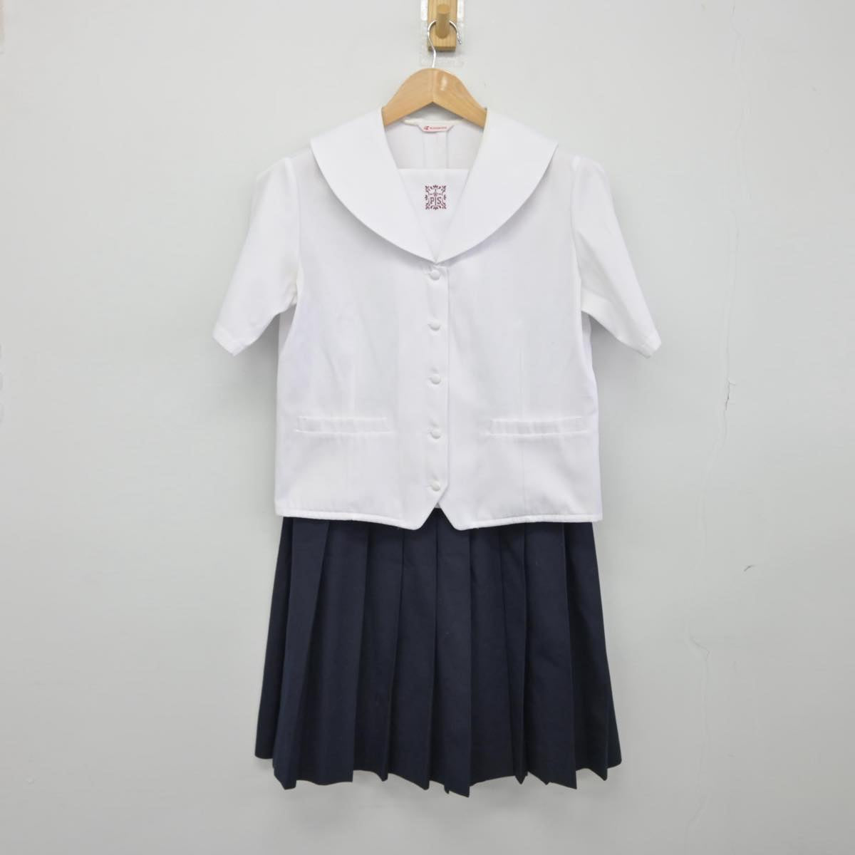 【中古】大阪府 プール学院中学校 女子制服 3点（セーラー服・スカート）sf030388