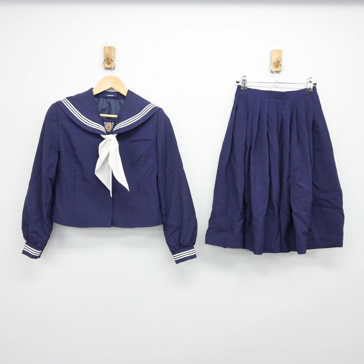 【中古】千葉県 畑沢中学校 女子制服 3点（セーラー服・スカート）sf030429