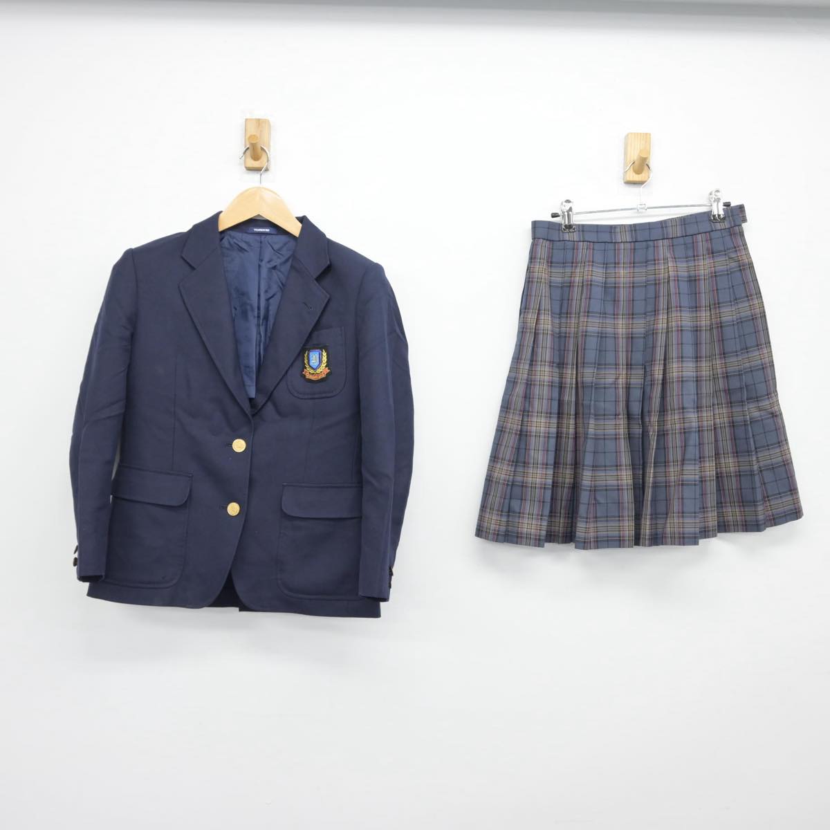 【中古】徳島県 吉野中学校 女子制服 3点（ブレザー・スカート）sf030454