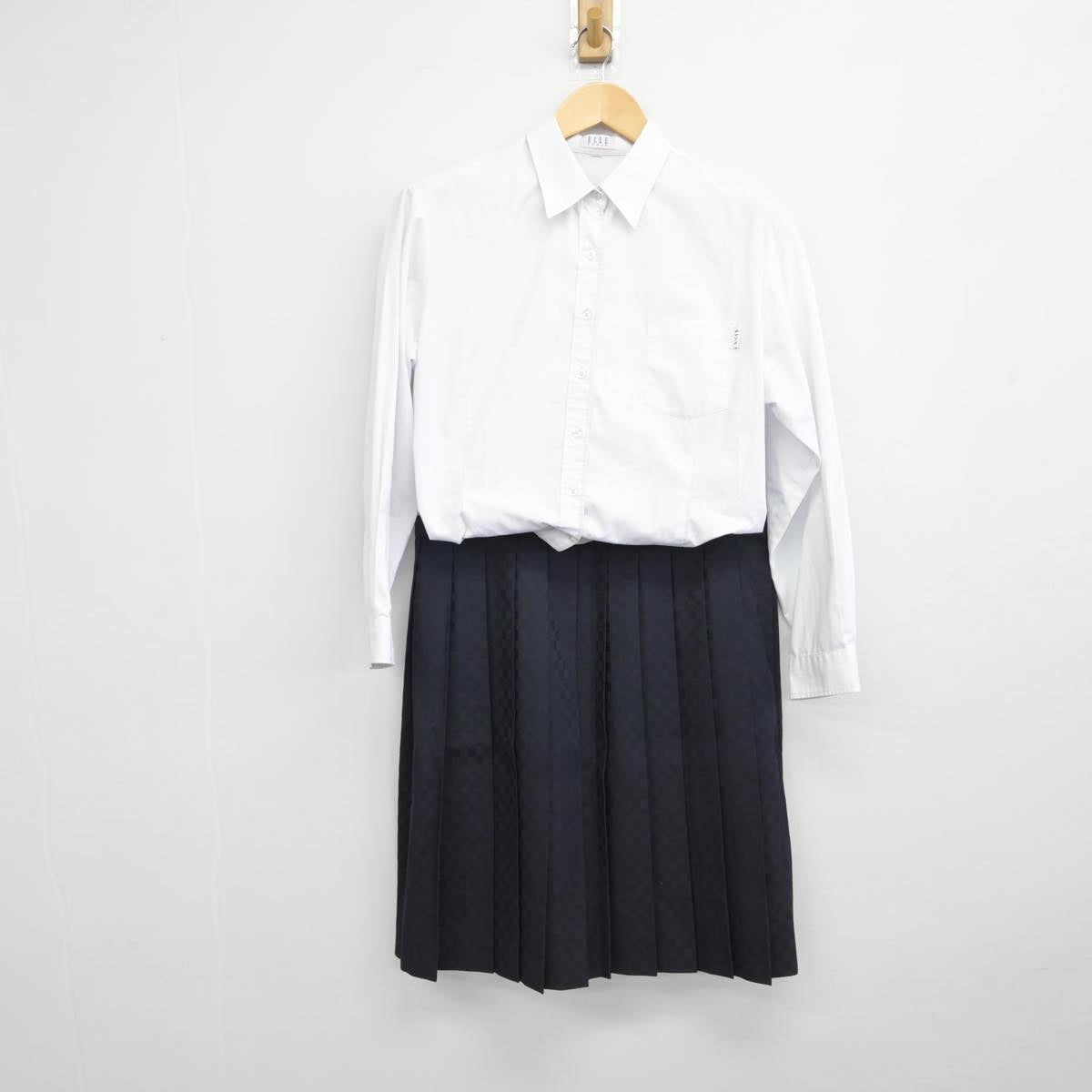 【中古】東京都 共立女子第二中学校 女子制服 3点（ブレザー・シャツ・スカート）sf030510