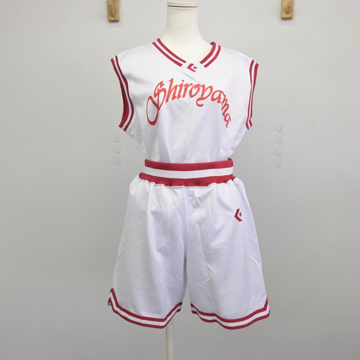 【中古】神奈川県 綾瀬市立城山中学校 女子バスケットボール部 女子制服 2点（部活ユニフォーム 上・部活ユニフォーム 下）sf030551