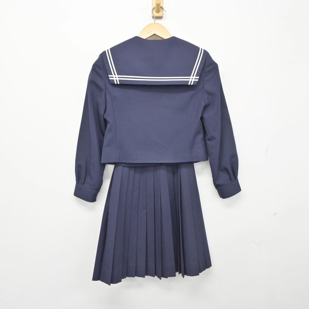 【中古】愛知県 岡崎市立矢作北中学校 女子制服 2点（セーラー服・スカート）sf030570