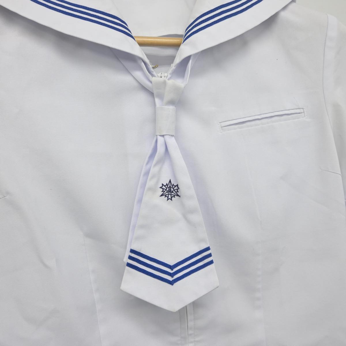 【中古】福岡県 香住丘高等学校 女子制服 3点（セーラー服・スカート）sf030578