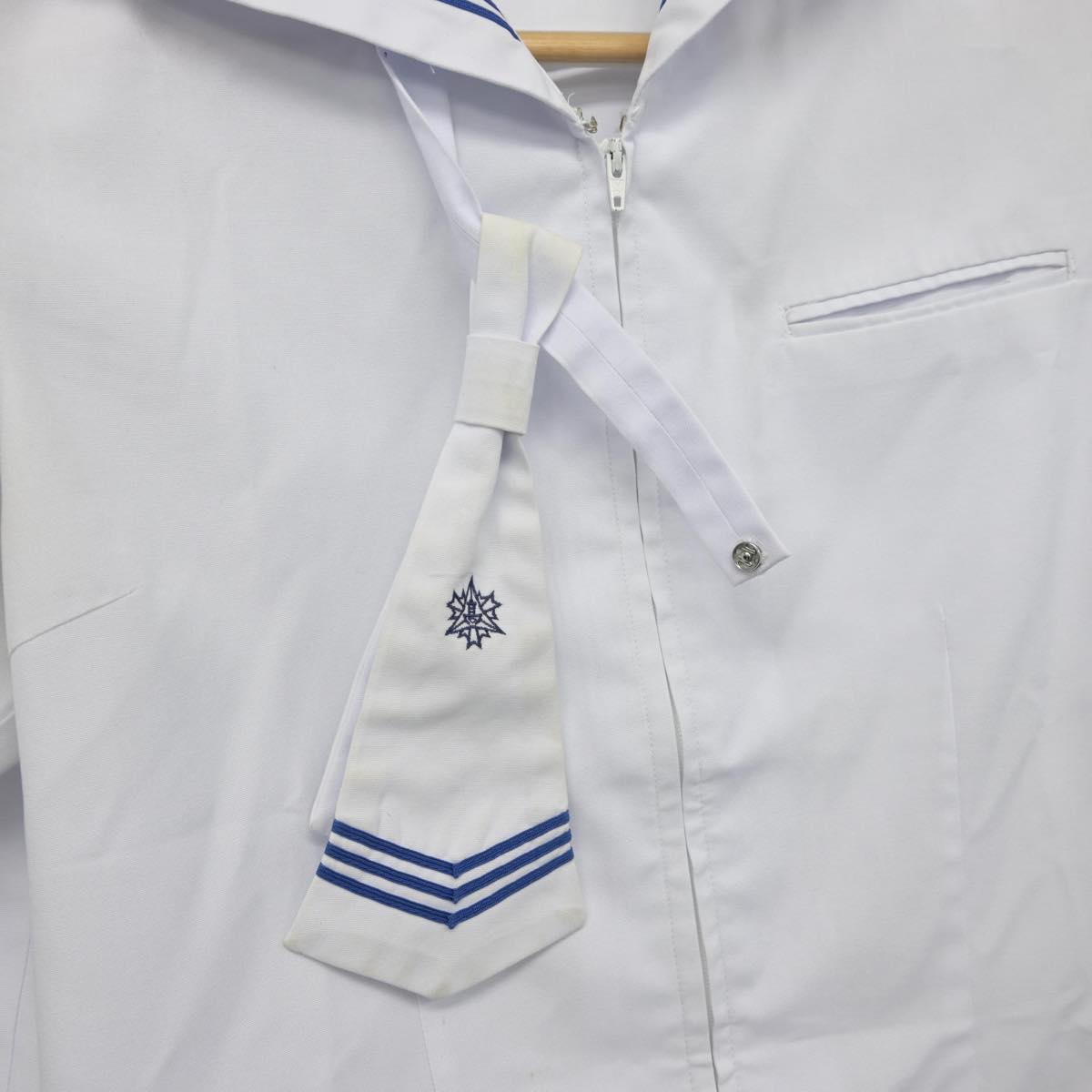 【中古】福岡県 香住丘高等学校 女子制服 3点（セーラー服・スカート）sf030579