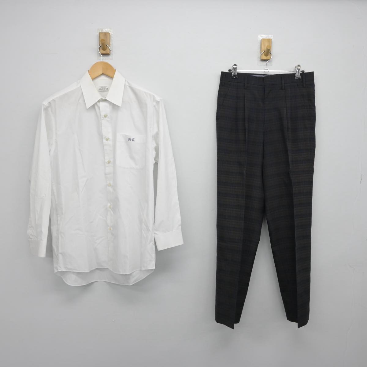 【中古】青森県 弘前中央高等学校 男子制服 2点（シャツ・ズボン）sf030581