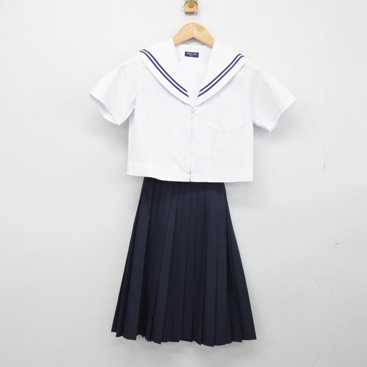 【中古】愛知県 岡崎市立矢作北中学校 女子制服 2点（セーラー服・スカート）sf030638