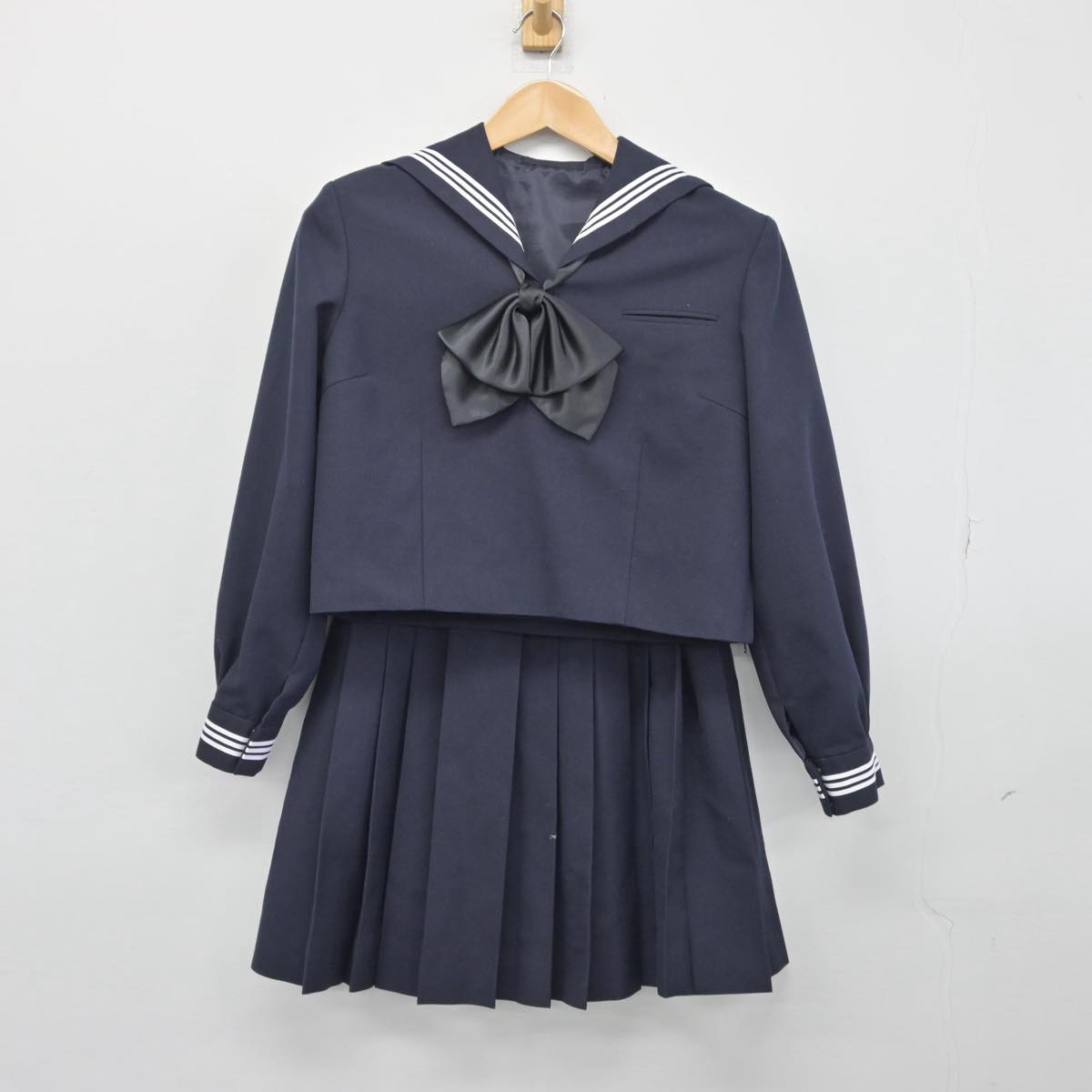 【中古】東京都 東京都立駒場高等学校 女子制服 3点（セーラー服・スカート）sf030643