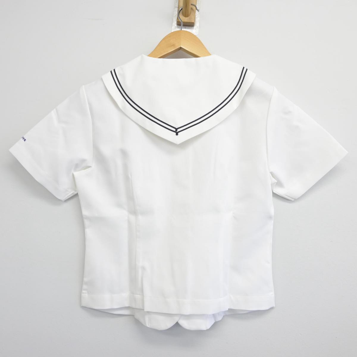 【中古】埼玉県 秋草学園高等学校 女子制服 2点（シャツ）sf030666