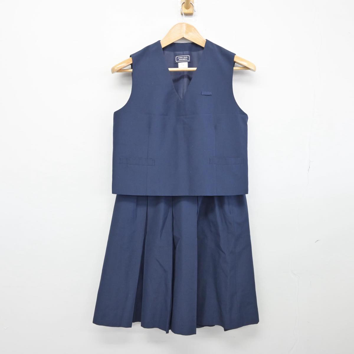 【中古】埼玉県 川越市立野田中学校 女子制服 2点（ベスト・スカート）sf030721