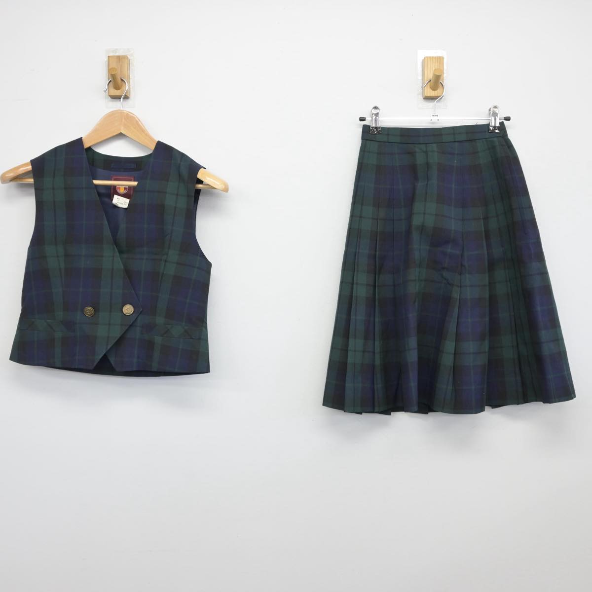 【中古】東京都 日の出女子学園中学校 女子制服 2点（ベスト・スカート）sf030787