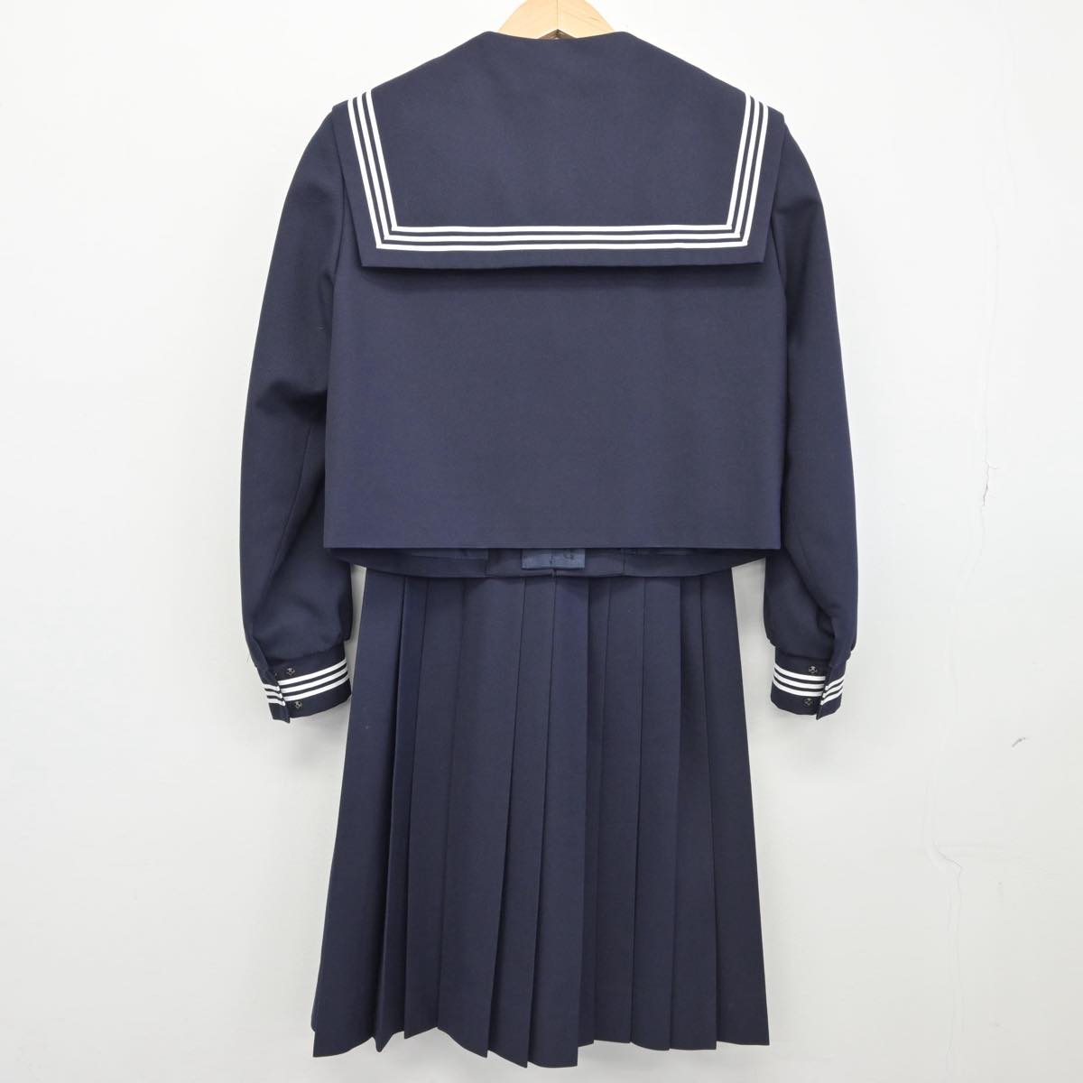 【中古】静岡県 入野中学校 女子制服 3点（セーラー服・スカート）sf030806