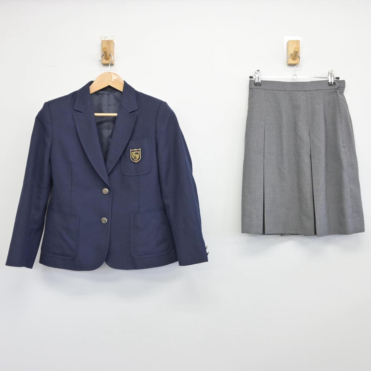 【中古】神奈川県 藤沢西高等学校 女子制服 2点（ブレザー・スカート）sf030807