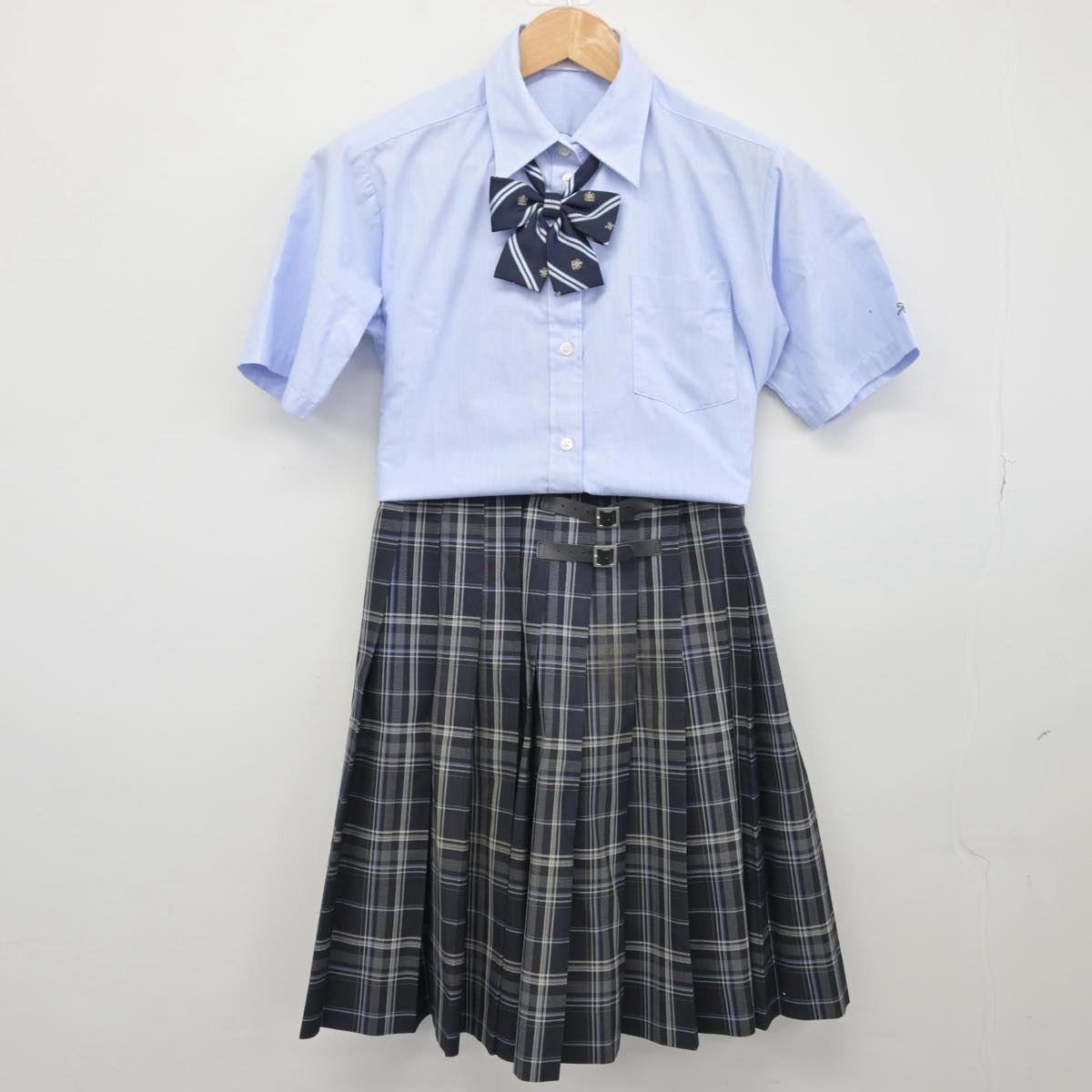 【中古】山梨県 甲府東高等学校 女子制服 3点（シャツ・スカート）sf030809