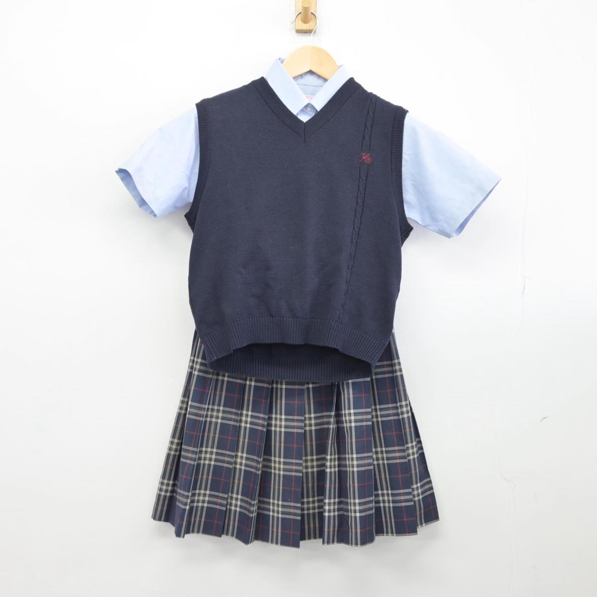 【中古】埼玉県 開智高等学校 女子制服 3点（シャツ・ニットベスト・スカート）sf030821