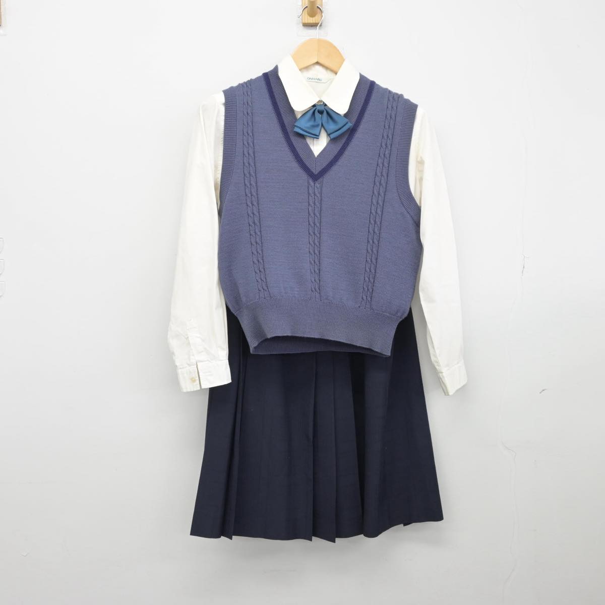 【中古】京都府 京都橘高等学校 女子制服 4点（ニットベスト・シャツ・スカート）sf030865