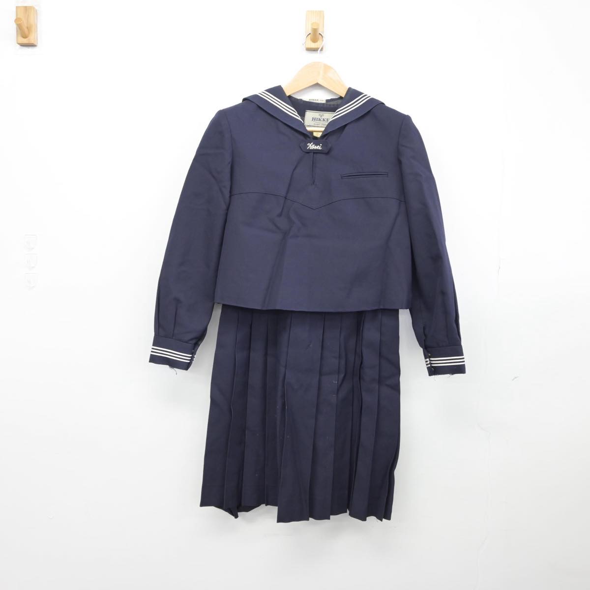 【中古】東京都 佼成学園女子中学校 女子制服 2点（セーラー服・ジャンパースカート）sf030866