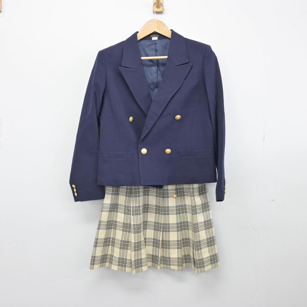 【中古】東京都 中央大学杉並高等学校 女子制服 2点（ブレザー・スカート）sf030869