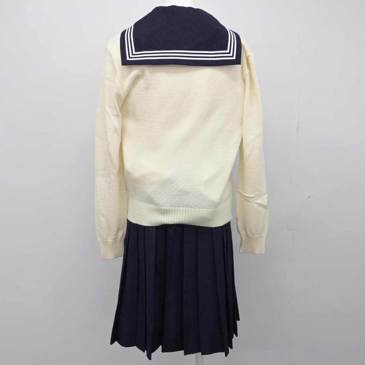 【中古】東京都 東京女学館中学校 女子制服 3点（セーラー服・ニット・スカート）sf030882