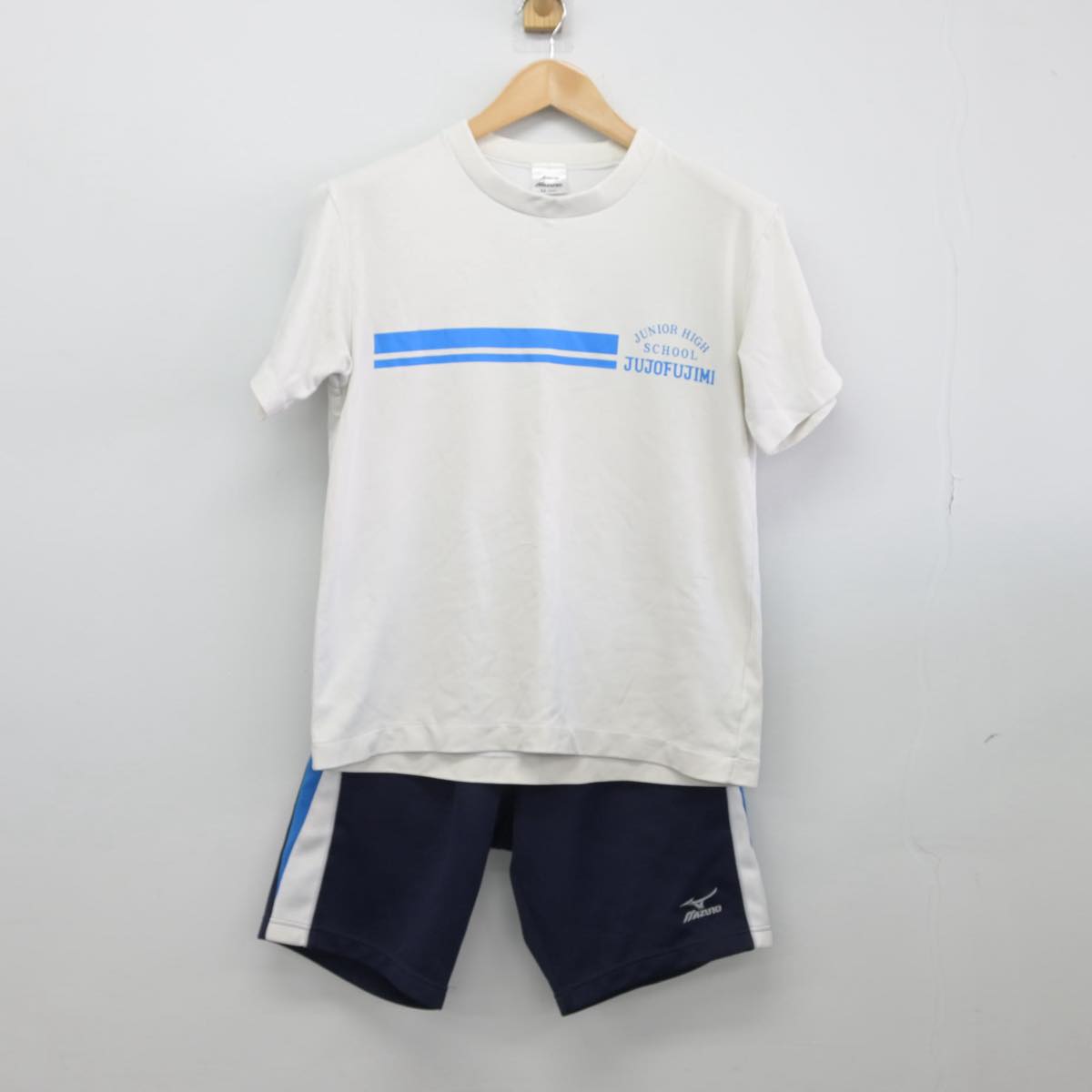 【中古】東京都 十条富士見中学校 女子制服 2点（体操服 上・体操服 下）sf030964