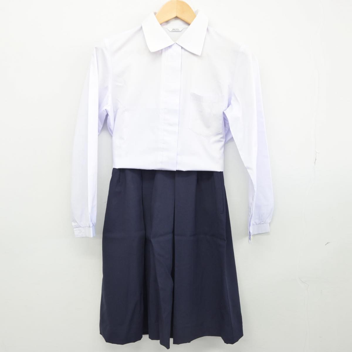 【中古】兵庫県 市立琴丘高等学校 女子制服 2点（シャツ・スカート）sf030990